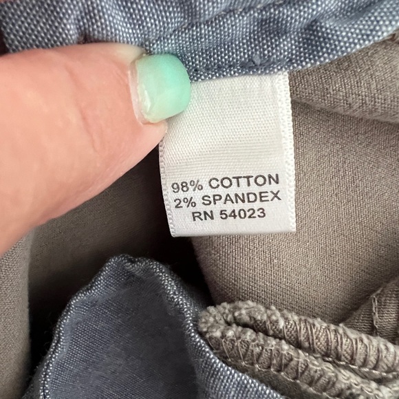 Banana Republic City Chino Shorts - Picture 5 of 6